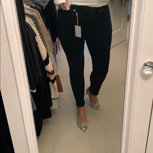 NWT good American jeans